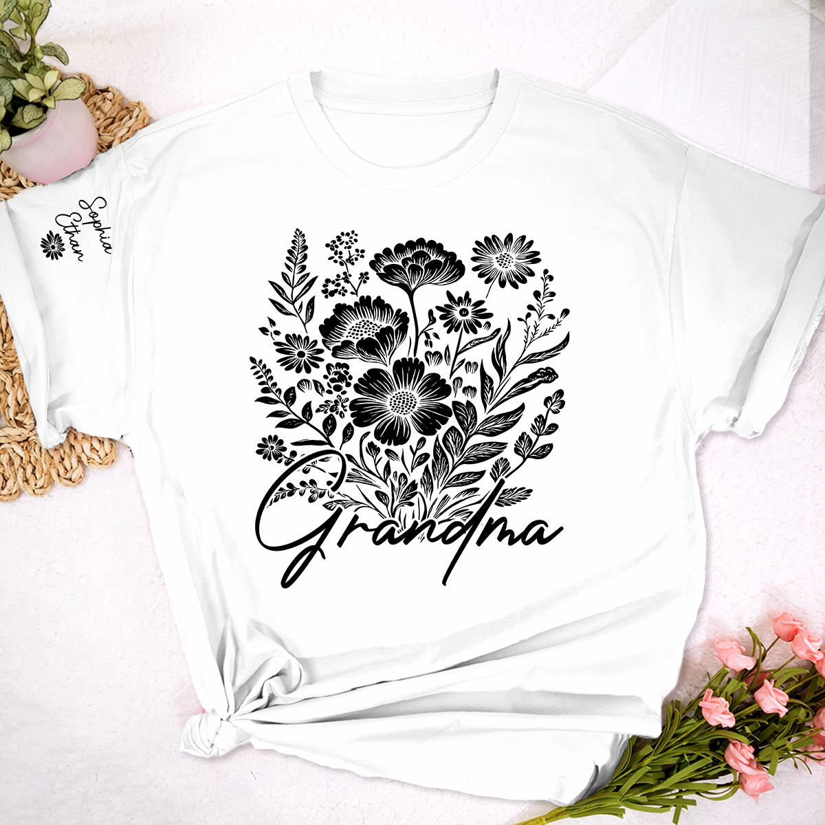 Grandma Floral Line Art Shirt, Minimalist Flower Grandma Tee, Personalized Grandma Gift, Elegant Botanical Shirt for Grandma