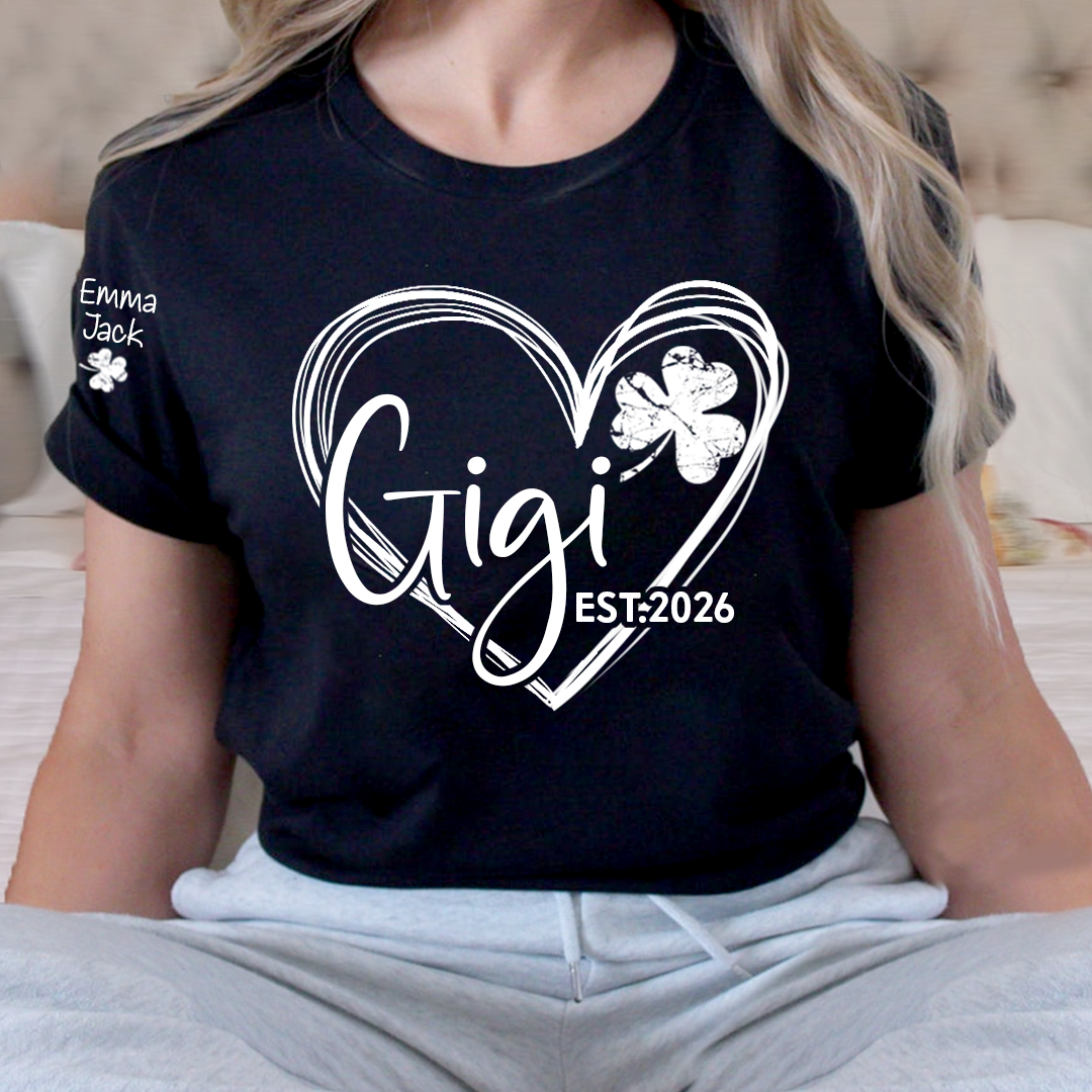 Cute Green T-Shirt With Gigi Shamrock Heart Print For St. Patrick's Day, With Your Grandchildren's Names