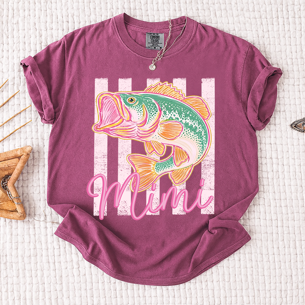 Comfort Colors® Personalized Mimi Fishing Preppy Summer T-Shirt – Trendy Colorful Fish Graphic Tee for Grandma, Beach Vacation, Summer Vibes, Grandma Birthday Shirt