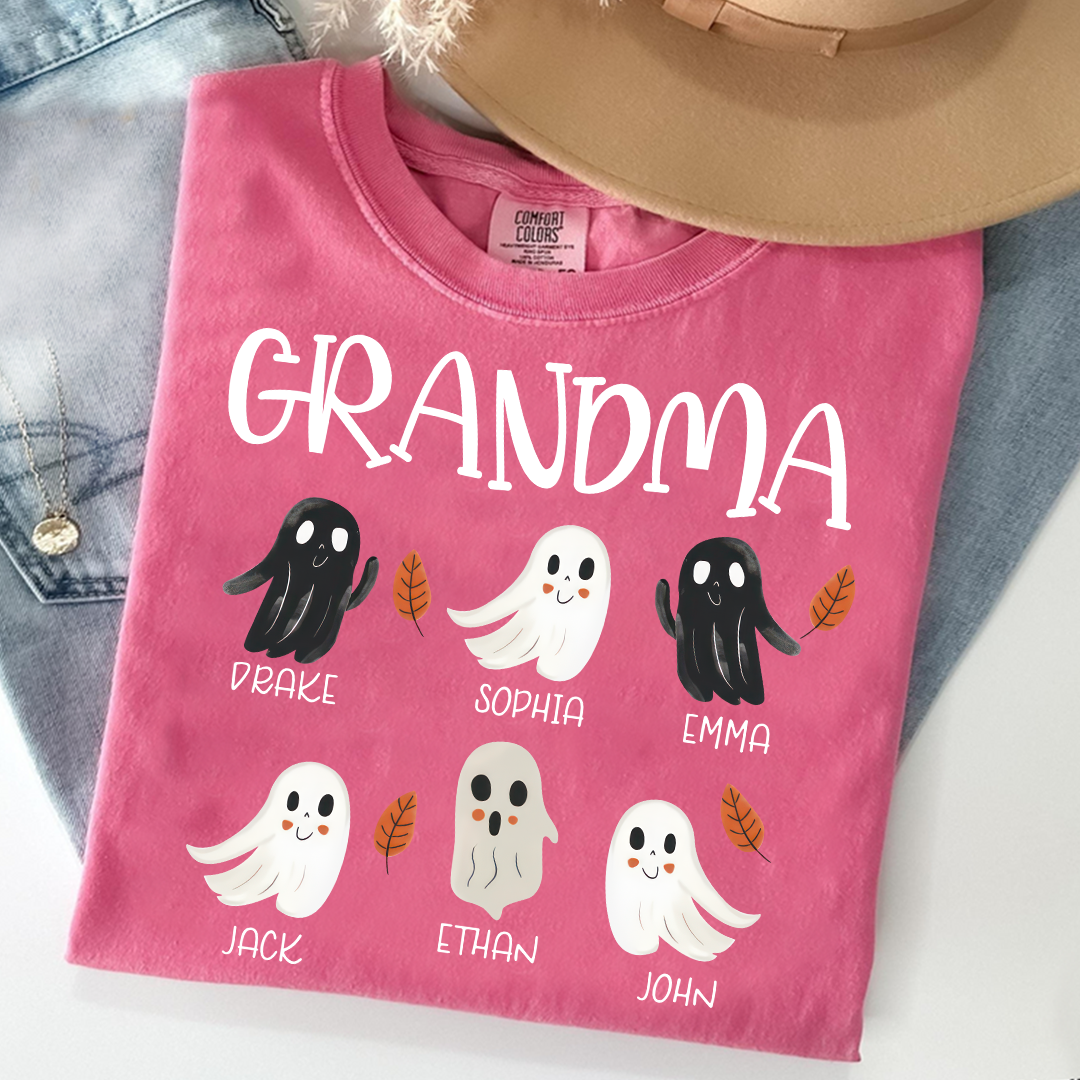 Comfort Colors® Grandma Ghosts Halloween And Grandkids T-Shirt