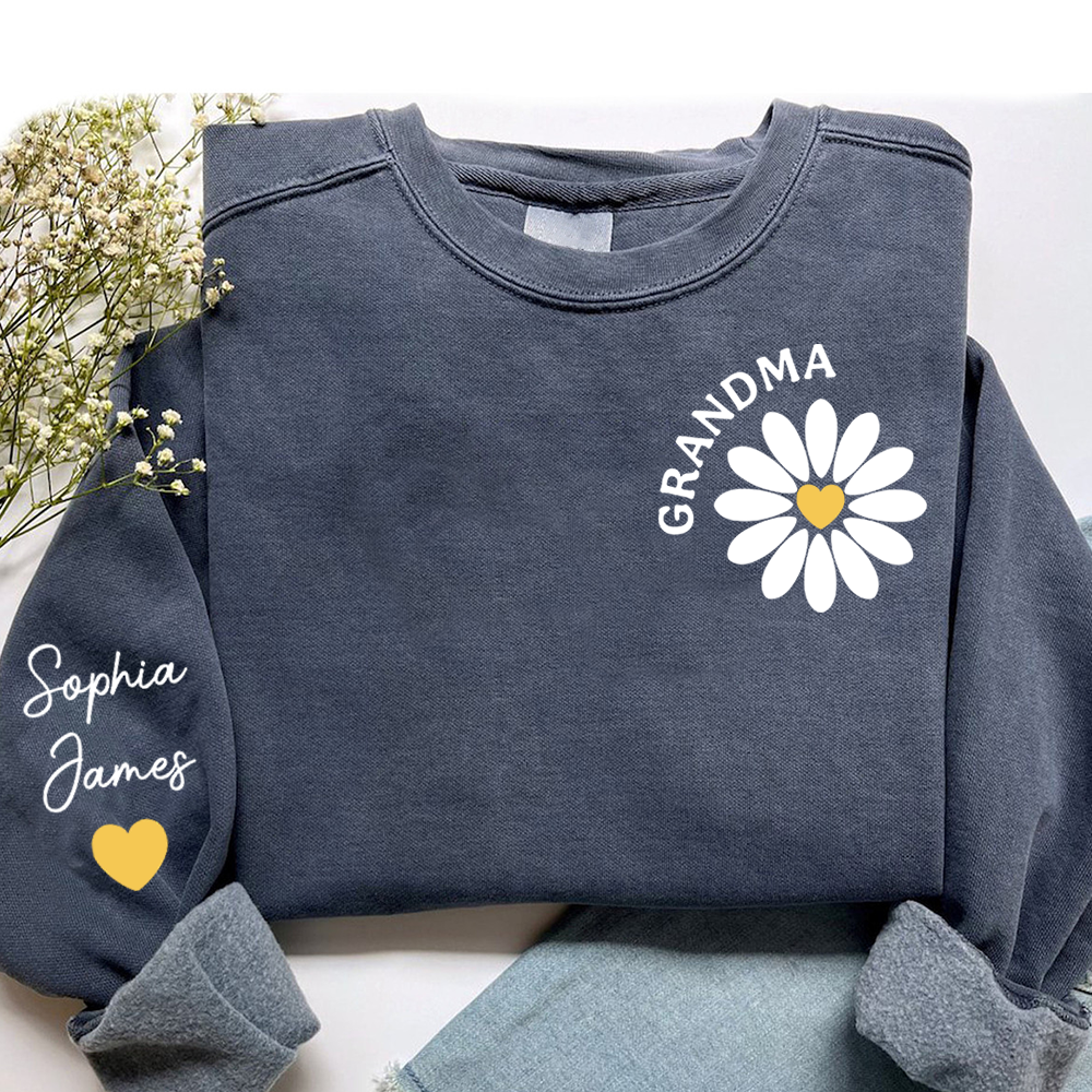 Grandma Daisy And Kids, Grandma Gift TH Sweatshirt Sweatshirt
