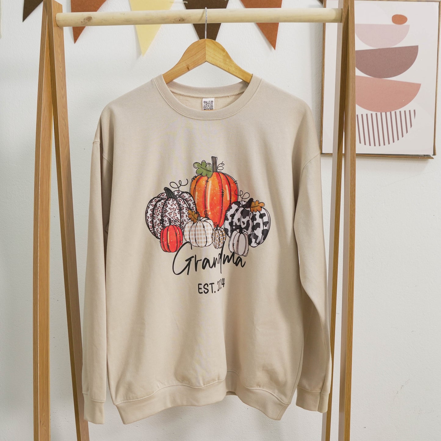 Pumpkin Grandma Est Year And Kids CTH01 Sweatshirt