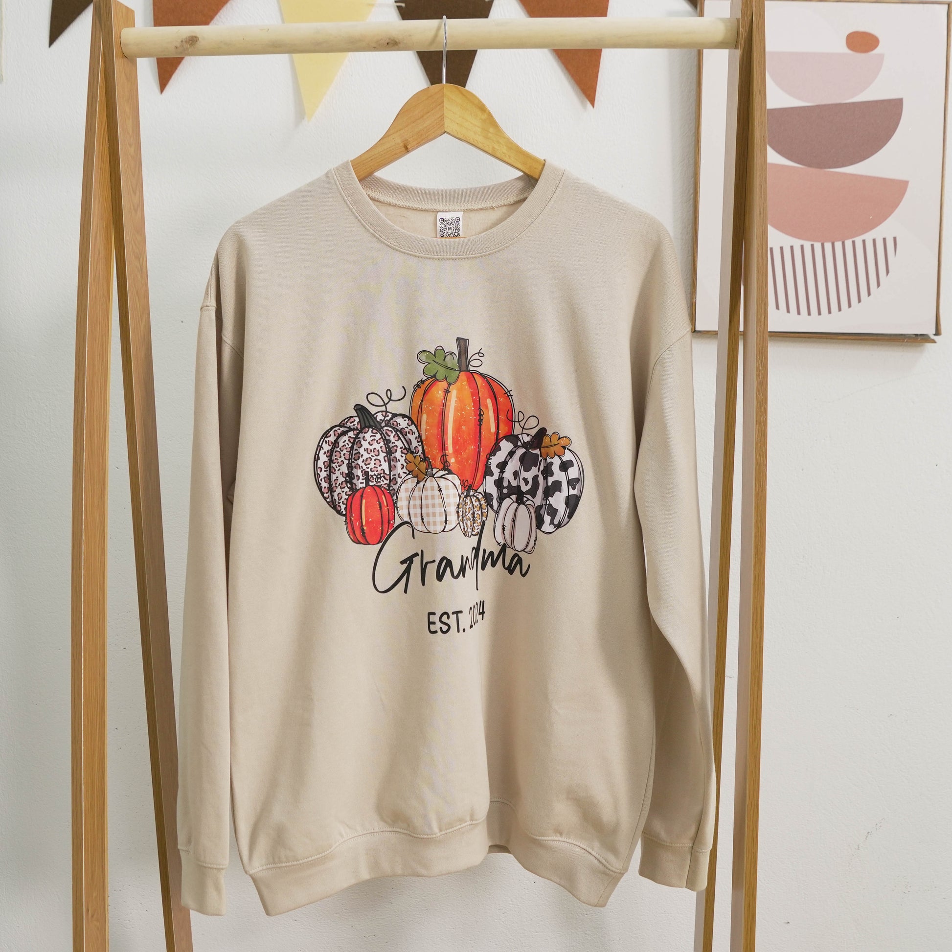 Pumpkin Grandma Est Year And Kids CTH01 Sweatshirt
