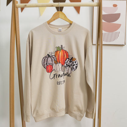 Pumpkin Grandma Est Year And Kids CTH01 Sweatshirt