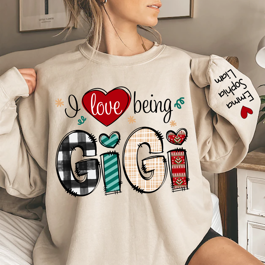 I Love Being Gigi Christmas With Kids, Grandma Gift TH Sweatshirt