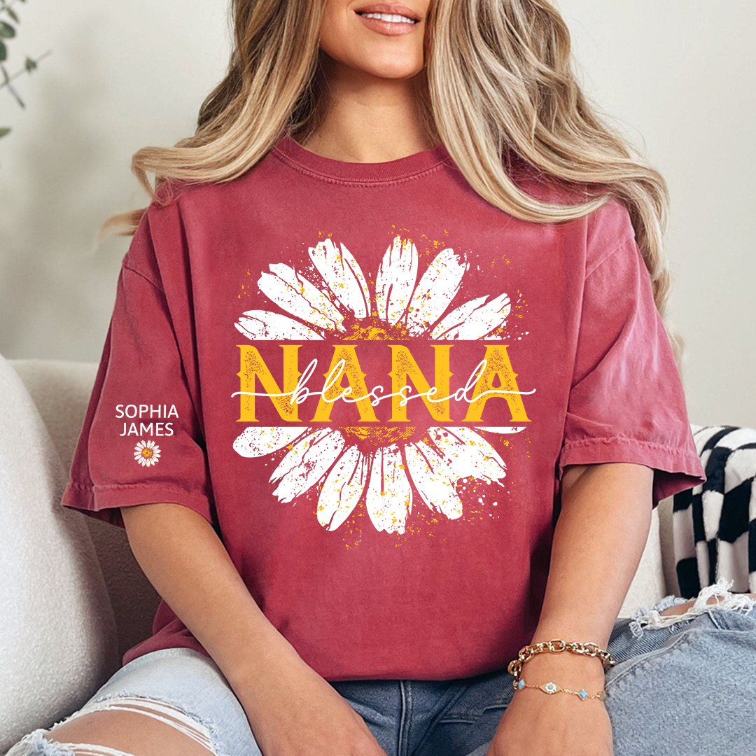 Custom Blessed Nana Floral T Shirt, Beautiful Daisy Print for Grandmothers, Ideal for Mother's Day