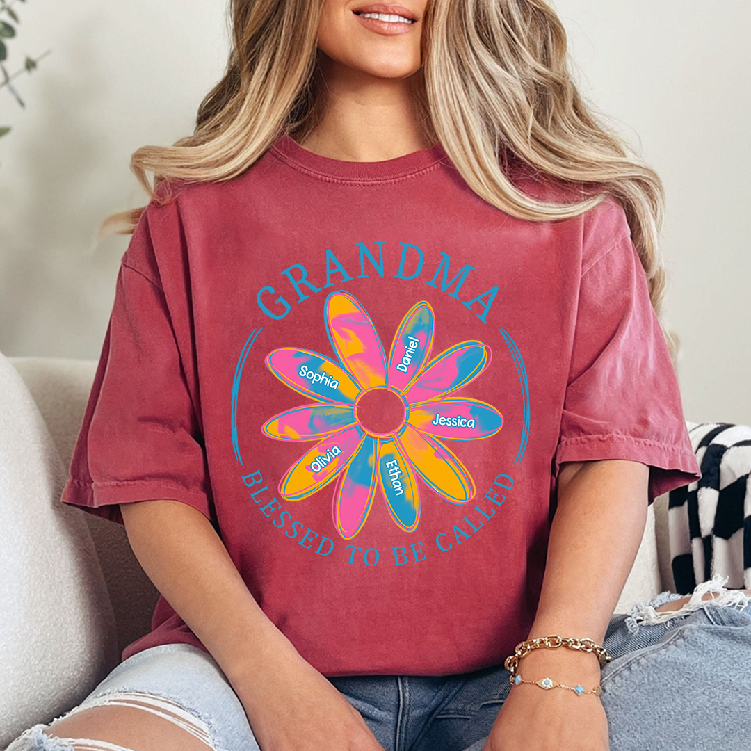 Personalized Grandma Pink Daisy Shirt, Custom Kids Names Floral Tee, Blessed Grandma Gift, Trendy Family Matching Shirt
