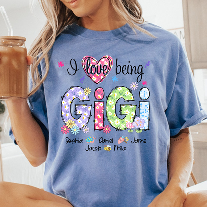I Love Being Gigi Flower Gigi And Grandkids T-Shirt