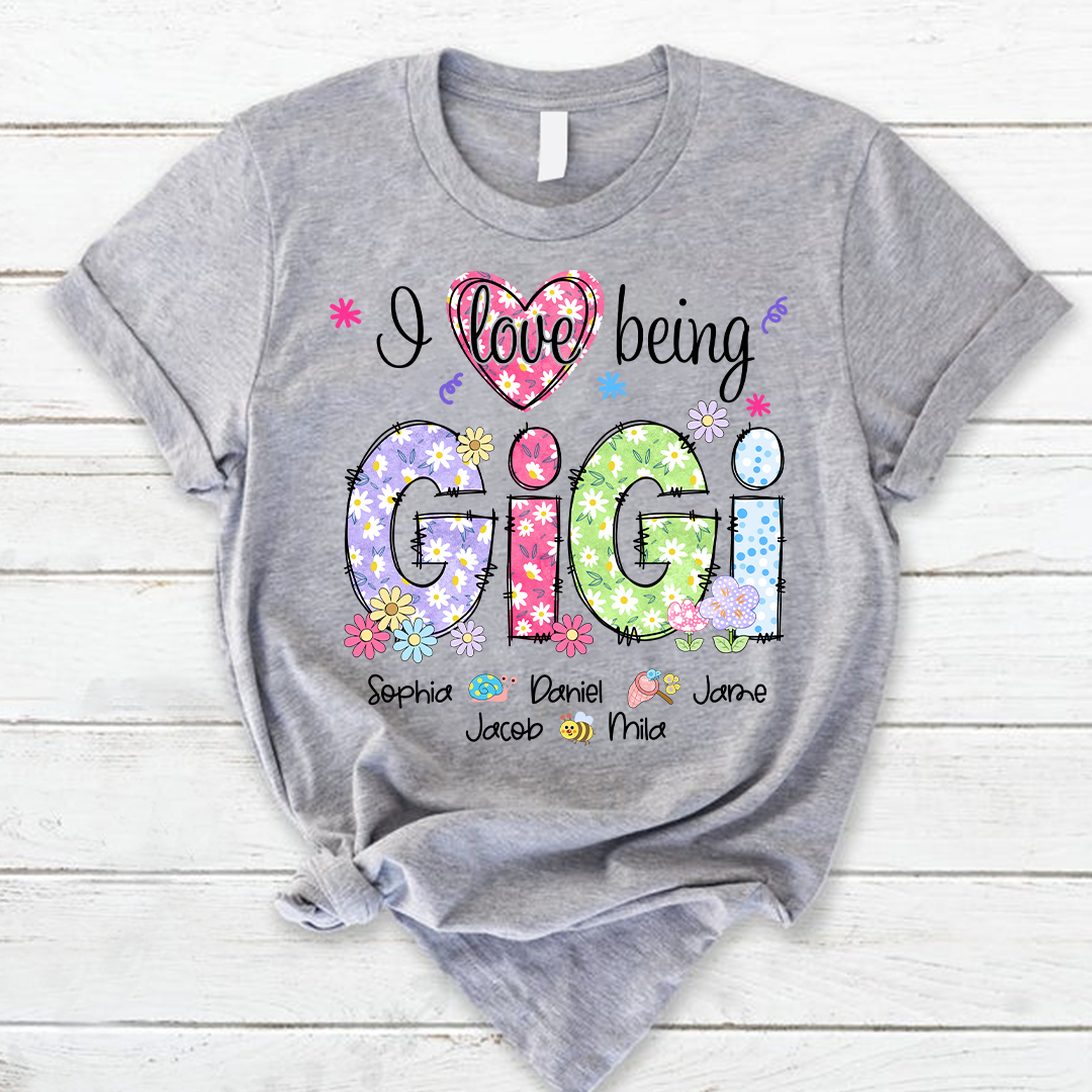 I Love Being Gigi Flower Gigi And Grandkids T-Shirt