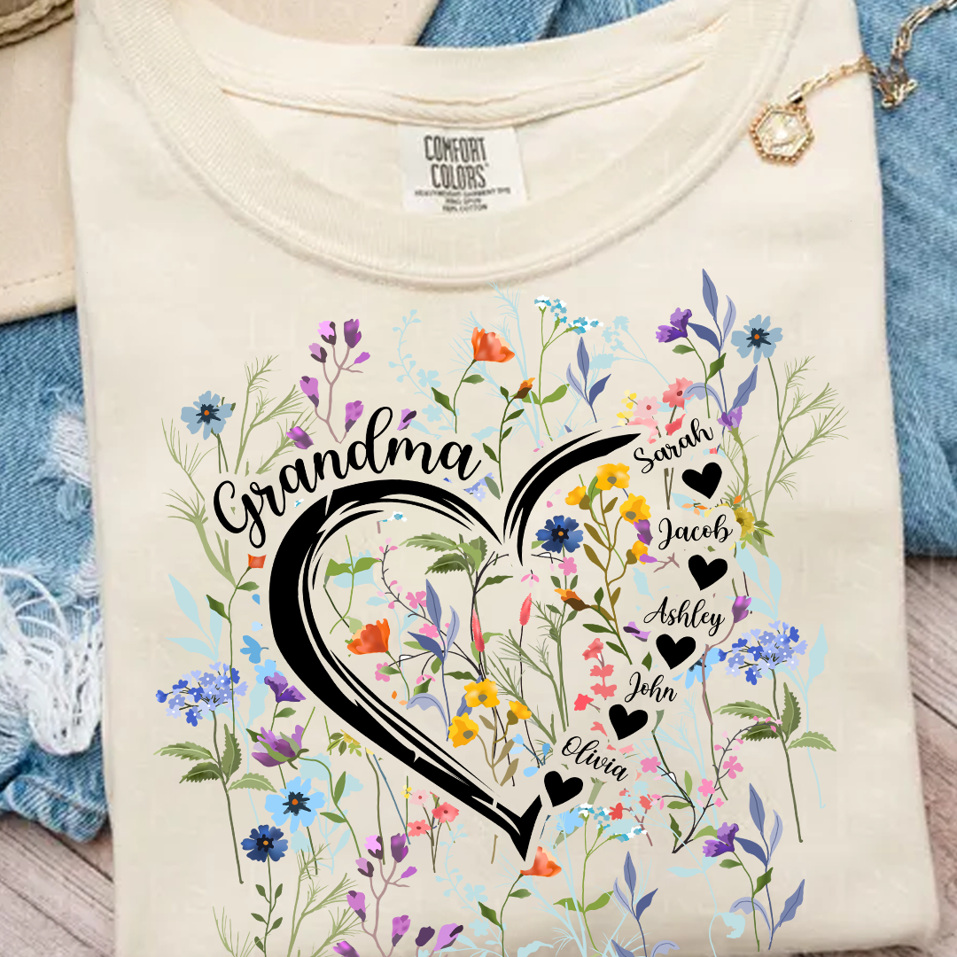 Comfort Colors® Heart Grandma  Wildflower  And Grandkids Shirt – Personalized Grandmother T-Shirt with Grandkids' Names – Cute Floral Grandma Gift for Grandma, Mother's Day, Birthday