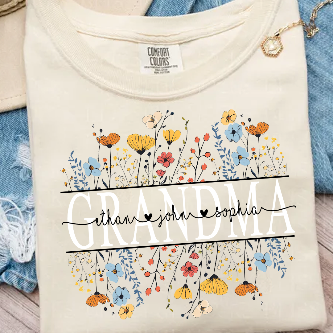 Comfort Colors® Floral Love for Grandma And Grandkids Shirt – Personalized Grandmother T-Shirt with Grandkids' Names – Cute Floral Grandma Gift for Grandma, Mother's Day, Birthday