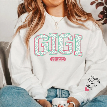 Personalized Gigi Est Leopard With Kids Christmas Sweatshirt
