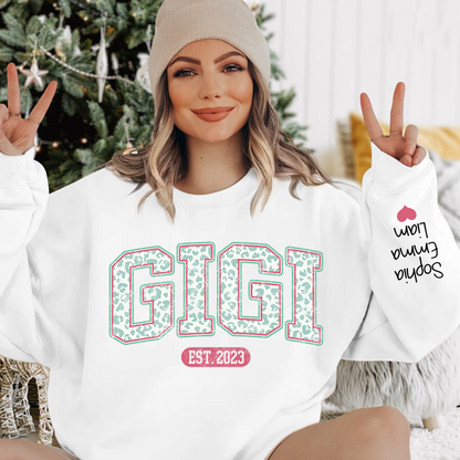Personalized Gigi Est Leopard With Kids Christmas Sweatshirt