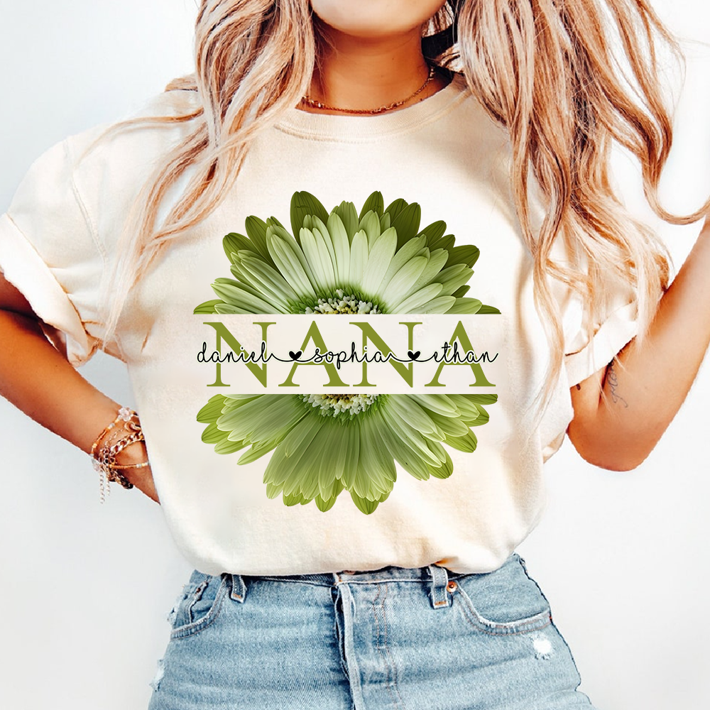 Custom Nana Shirt with Large Green Flower – Personalized Grandma Gift Featuring Grandkids Names