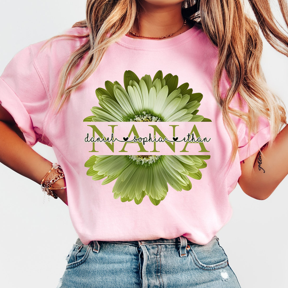 Custom Nana Shirt with Large Green Flower – Personalized Grandma Gift Featuring Grandkids Names