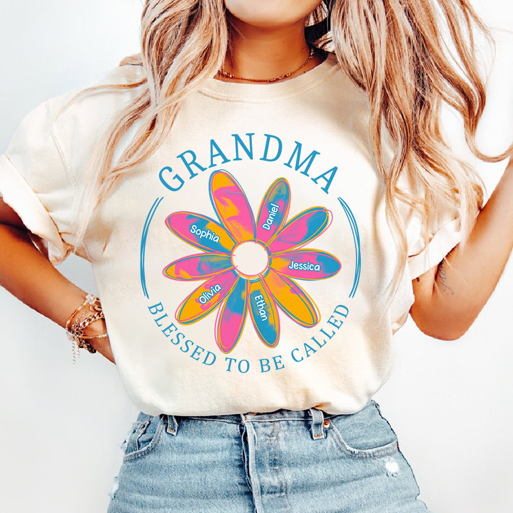 Personalized Grandma Pink Daisy Shirt, Custom Kids Names Floral Tee, Blessed Grandma Gift, Trendy Family Matching Shirt