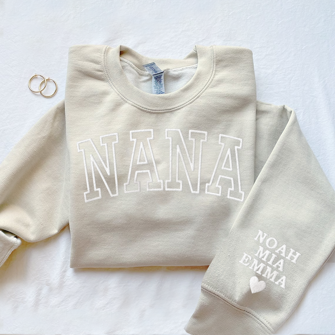 Personalized Mama Sweatshirt, With Kid Names On Sleeve, Mothers Day Gift LTP01