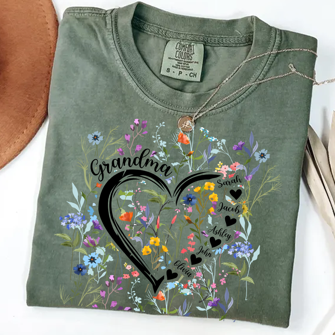 Comfort Colors® Heart Grandma  Wildflower  And Grandkids Shirt – Personalized Grandmother T-Shirt with Grandkids' Names – Cute Floral Grandma Gift for Grandma, Mother's Day, Birthday