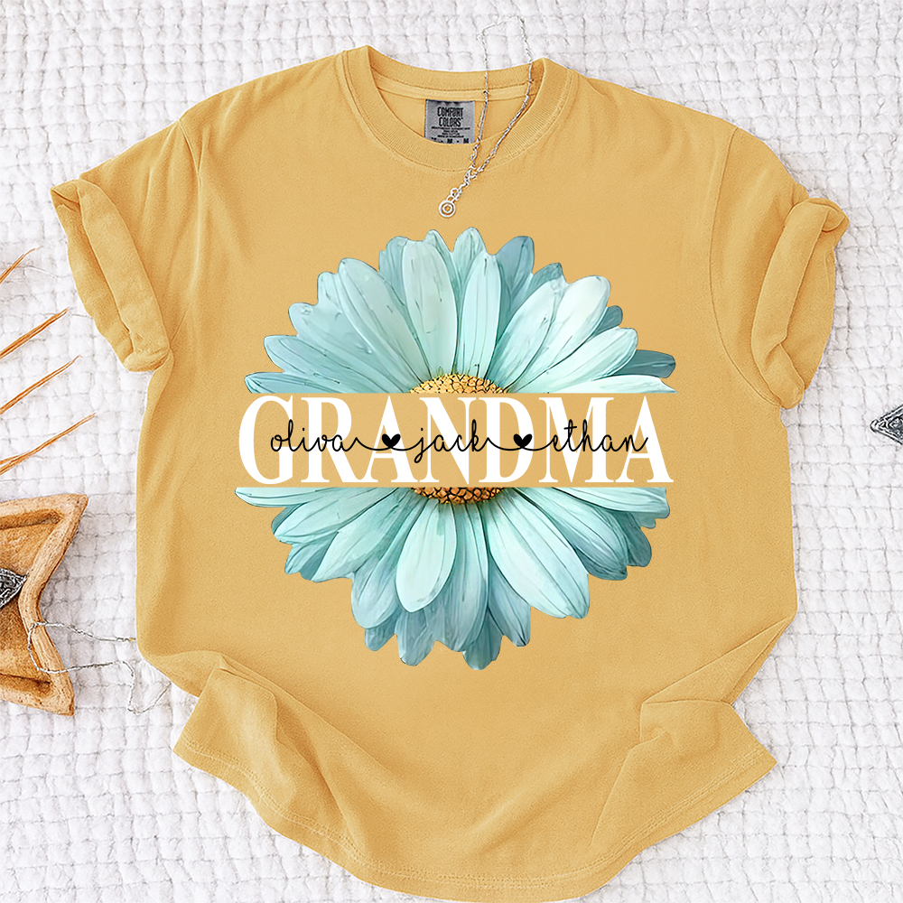 Comfort Colors® Personalized Grandma Flower Daisy Shirt with Kids Names, Custom Daisy Floral Grandma Nana Mimi T-Shirt, Meaningful Gift for Mother’s Day Birthday