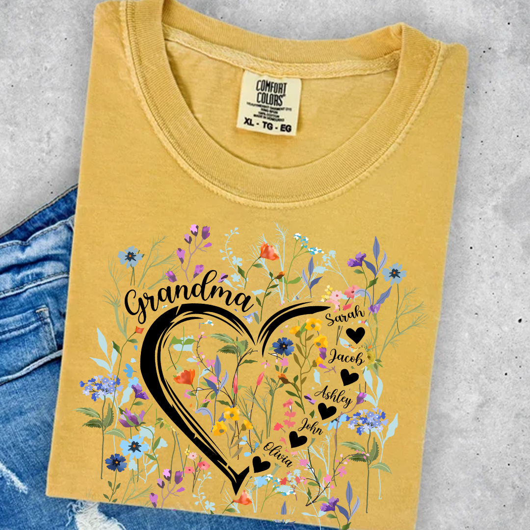 Comfort Colors® Heart Grandma  Wildflower  And Grandkids Shirt – Personalized Grandmother T-Shirt with Grandkids' Names – Cute Floral Grandma Gift for Grandma, Mother's Day, Birthday