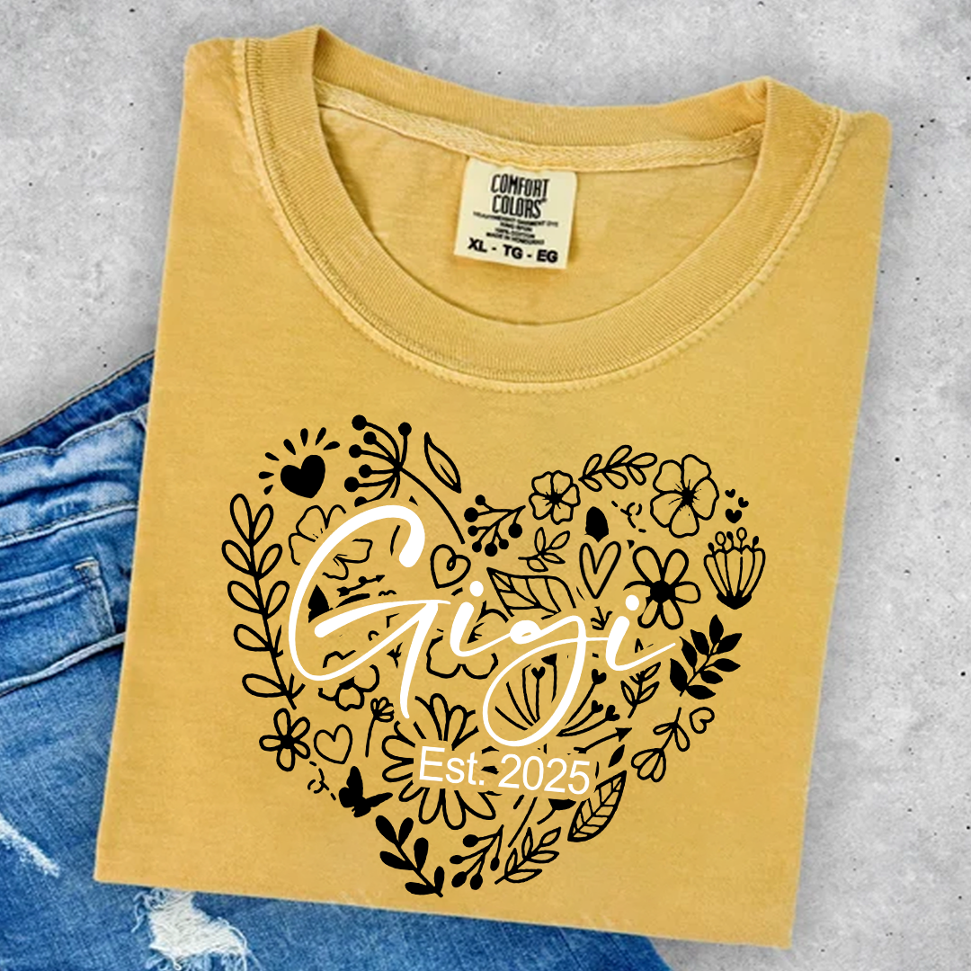 Comfort Colors® Gigi Est Flower Heart T-Shirt, Custom Grandma With Grandkids Shirt
