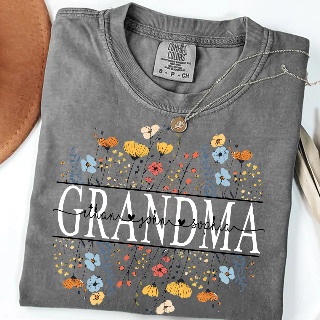 Comfort Colors® Floral Love for Grandma And Grandkids Shirt – Personalized Grandmother T-Shirt with Grandkids' Names – Cute Floral Grandma Gift for Grandma, Mother's Day, Birthday