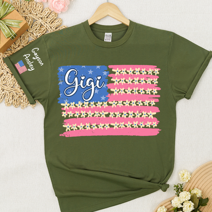 Personalized Gigi Mimi Grandma and Grandkids Patriotic 4th of July America Floral Flag T-shirt