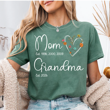Personalized Wildflower Mom Grandma Est Grandkids T-shirt