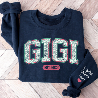 Personalized Gigi Est Leopard With Kids Christmas Sweatshirt