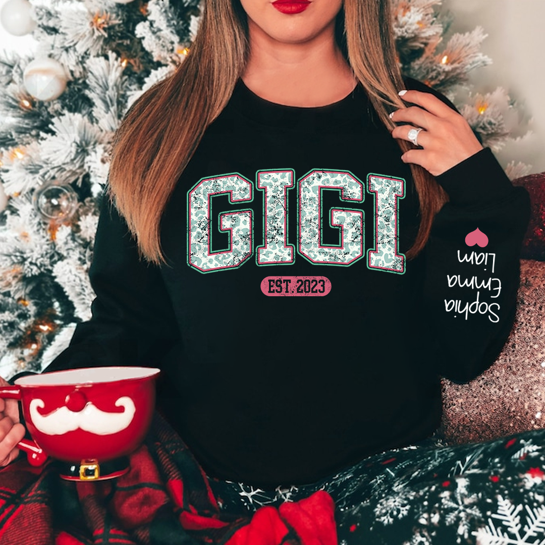 Personalized Gigi Est Leopard With Kids Christmas Sweatshirt