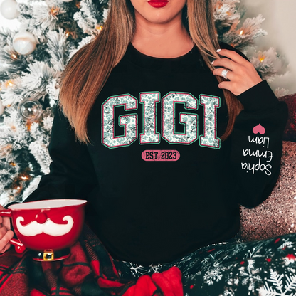 Personalized Gigi Est Leopard With Kids Christmas Sweatshirt
