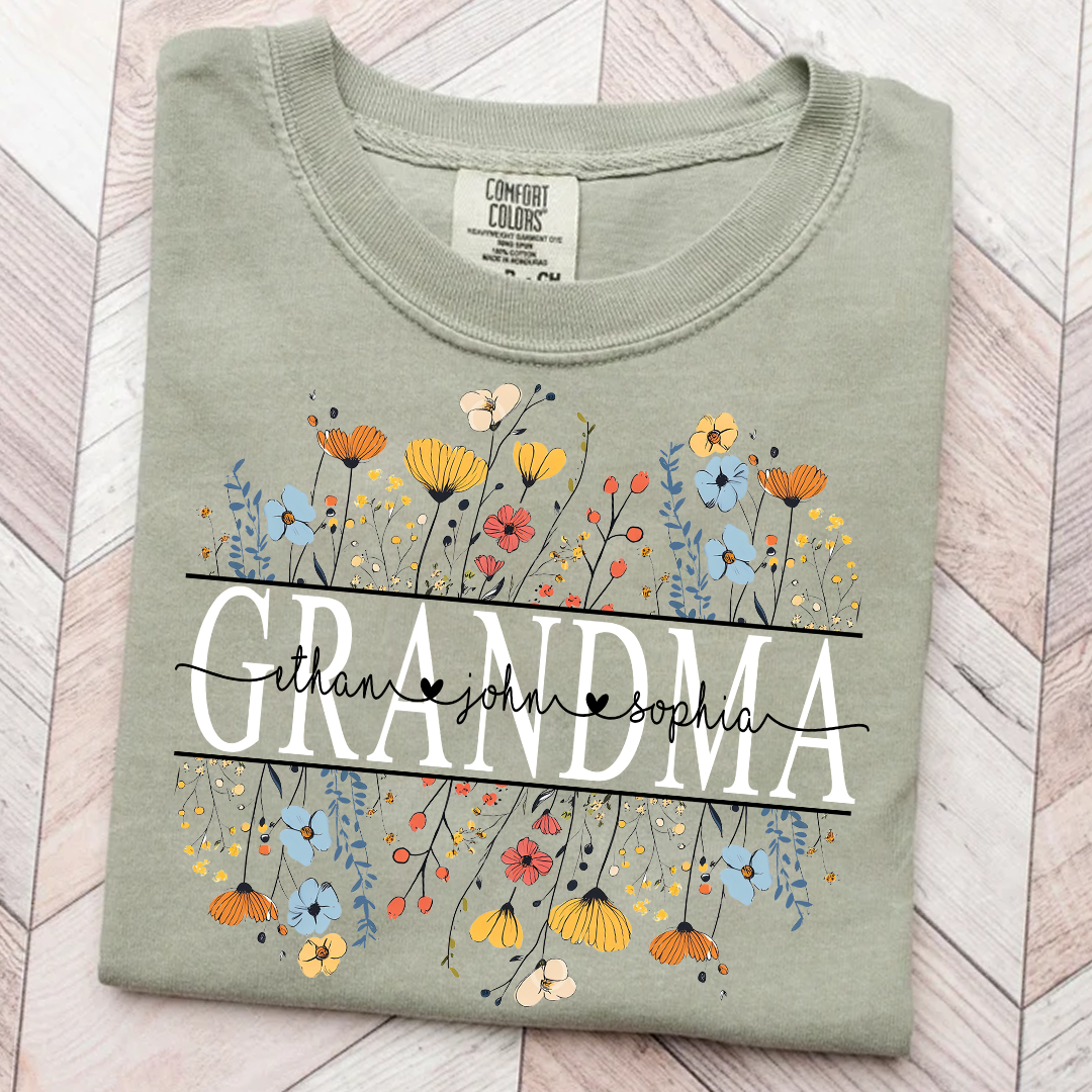 Comfort Colors® Floral Love for Grandma And Grandkids Shirt – Personalized Grandmother T-Shirt with Grandkids' Names – Cute Floral Grandma Gift for Grandma, Mother's Day, Birthday