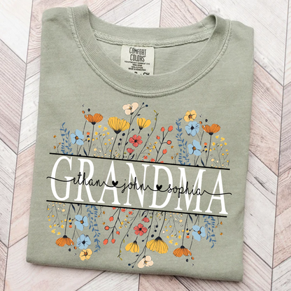 Comfort Colors® Floral Love for Grandma And Grandkids Shirt – Personalized Grandmother T-Shirt with Grandkids' Names – Cute Floral Grandma Gift for Grandma, Mother's Day, Birthday
