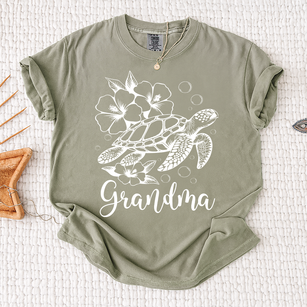 Comfort Colors® Personalized Mimi Hibiscus Sea Turtle Shirt, Cute Sumer , Custom Family Names Gift for Grandma