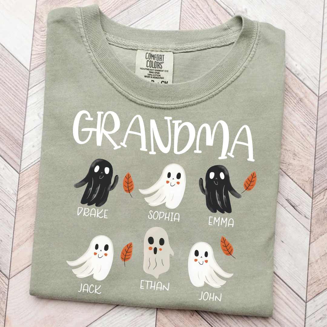 Comfort Colors® Grandma Ghosts Halloween And Grandkids T-Shirt