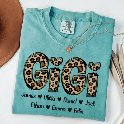 Comfort Colors® Personalize Gigi Leopard Shirt, Custom Grandma With Grandkids, Gift for Grandma Shirt
