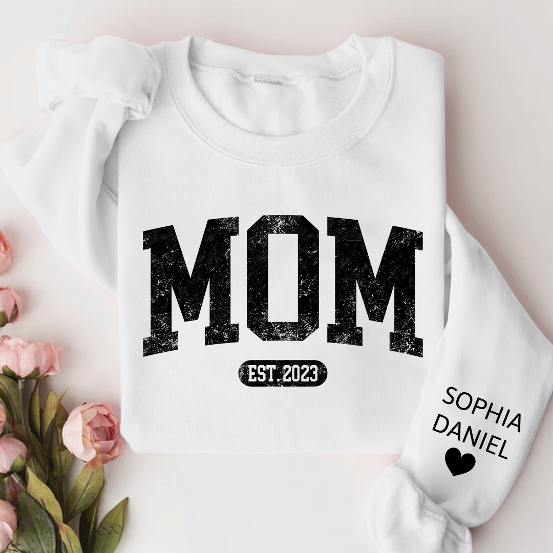 Personalize Mom, Mama, Mum, Mommy And Kids CTH01 Sweatshirt