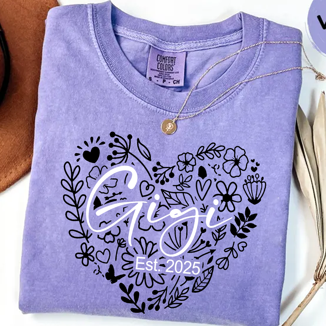 Comfort Colors® Gigi Est Flower Heart T-Shirt, Custom Grandma With Grandkids Shirt