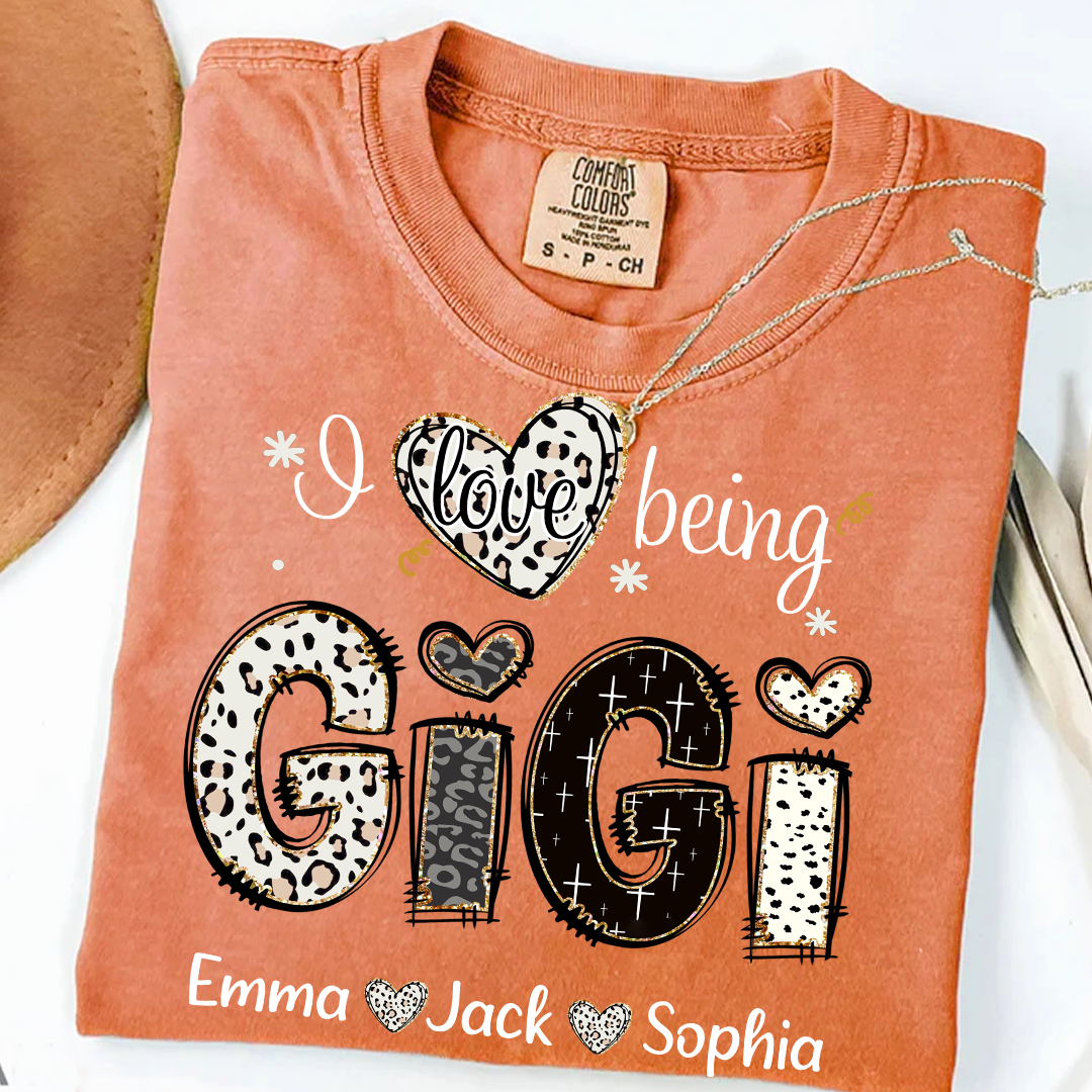 Comfort Colors® I love being Gigi Bible Style Gift For Grandma And Grandkids Names And Grandkids T-Shirt