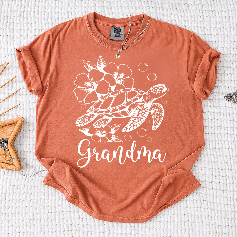Comfort Colors® Personalized Mimi Hibiscus Sea Turtle Shirt, Cute Sumer , Custom Family Names Gift for Grandma