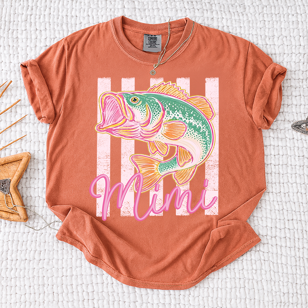 Comfort Colors® Personalized Mimi Fishing Preppy Summer T-Shirt – Trendy Colorful Fish Graphic Tee for Grandma, Beach Vacation, Summer Vibes, Grandma Birthday Shirt