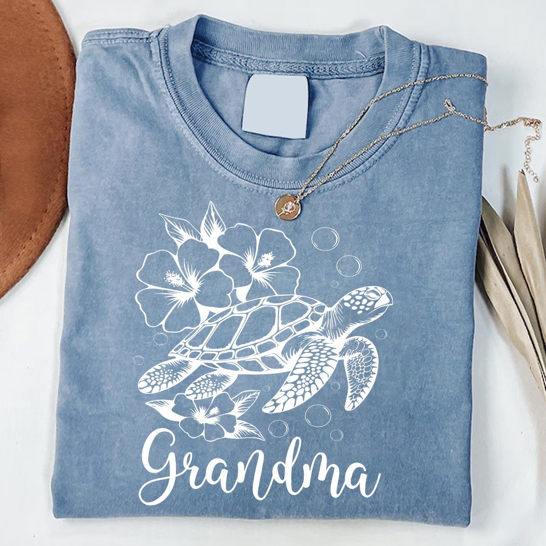 Comfort Colors® Personalized Mimi Hibiscus Sea Turtle Shirt, Cute Sumer , Custom Family Names Gift for Grandma