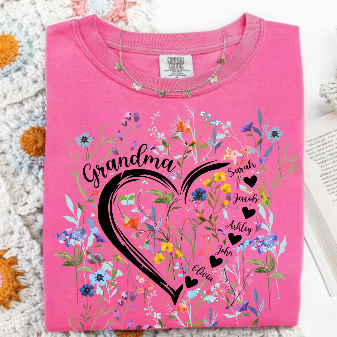 Comfort Colors® Heart Grandma  Wildflower  And Grandkids Shirt – Personalized Grandmother T-Shirt with Grandkids' Names – Cute Floral Grandma Gift for Grandma, Mother's Day, Birthday