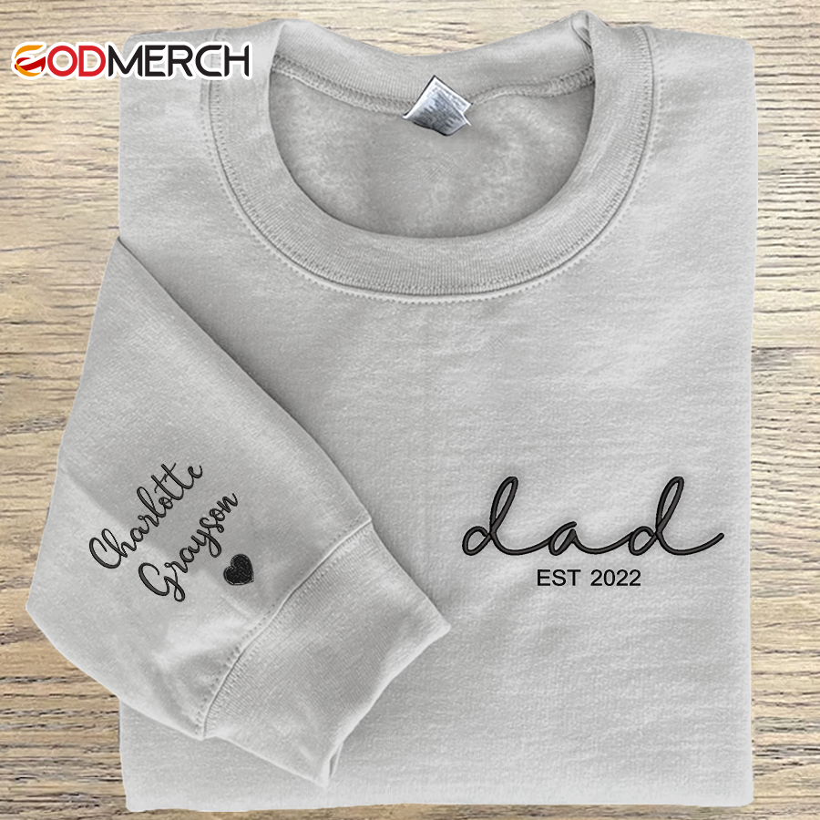 Godmerch Personalized Dad Est And Kids Embroidered Sweatshirt CL01