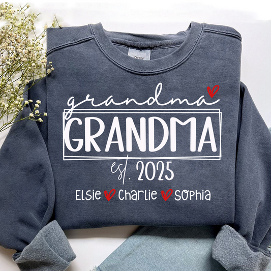 Grandma Est Heart And Grandkids Sweatshirt