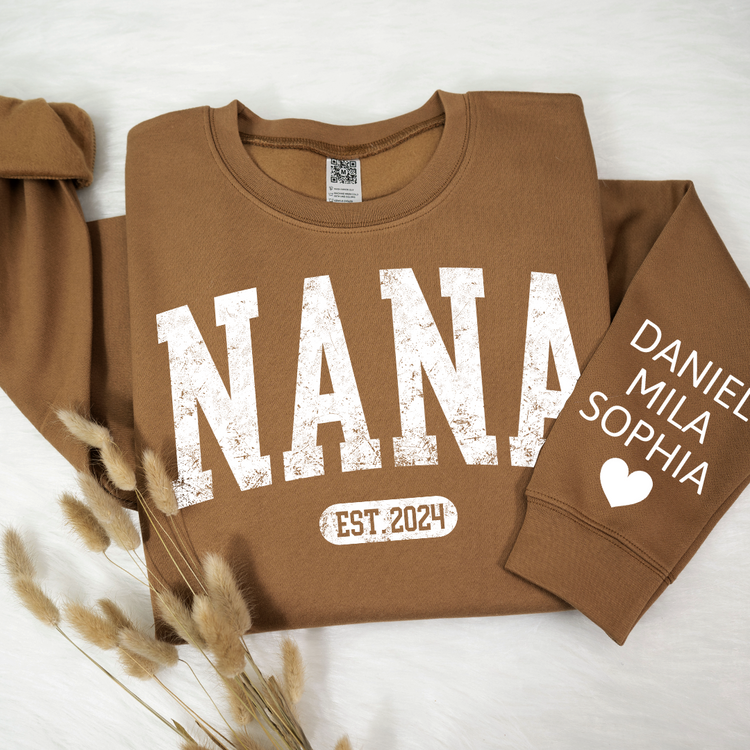 Personalized Mimi EST. 2025 Sweatshirt – Custom Grandkids' Names on Sleeve – Cute Gift for Grandma Christmas