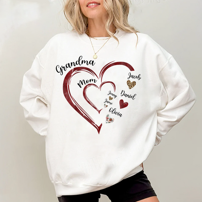 Personalized Mom and Grandma Heart Sweatshirt – Custom Grandkids Name Sweater – Cozy Christmas Gift for Grandma, Gigi, Nana, Mimi