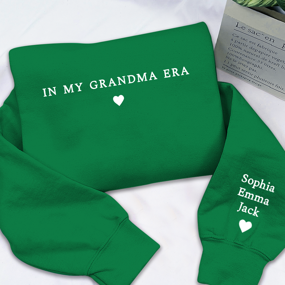 In My Grandma Era Shirt, Nana Gift, Gift For Grandma And Grandkids Merry Christmas Sweatshirt