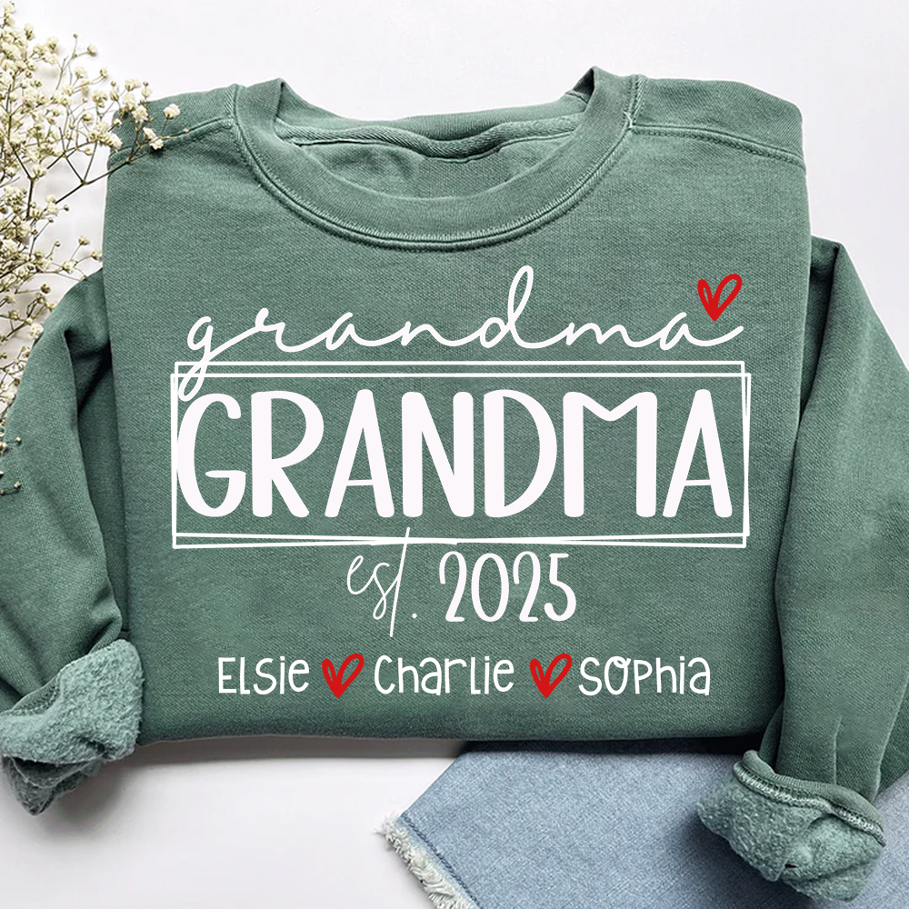 Grandma Est Heart And Grandkids Sweatshirt