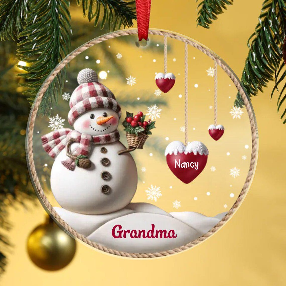 Personalized Family Names Christmas Ornament – Custom Acrylic Snowman Family Hanging Ornament, Heartwarming Christmas Gift for Grandma and Family